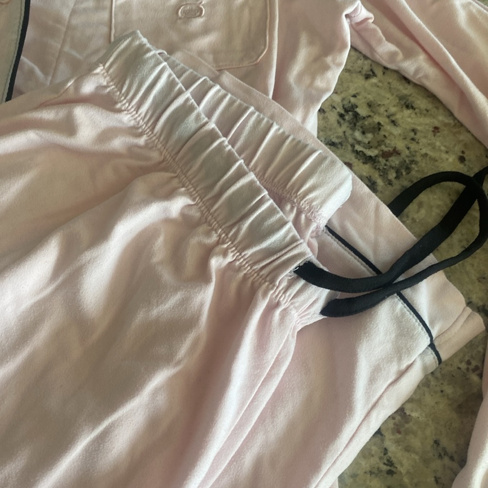 Pink Born Women's Pajamas Set - Picture 2 of 6